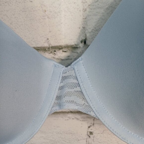 WOMENS HALSTON LIGHT BLUE UNDERWIRE BRA SIZE 36C, LIKE NEW CONDITION - Picture 6 of 11